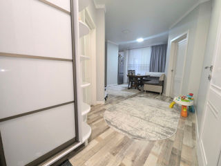 Apartament cu 2 camere, 52 m², Botanica, Chișinău foto 2