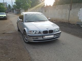 BMW 3 Series foto 1