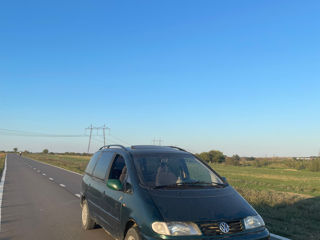 Volkswagen Sharan foto 2