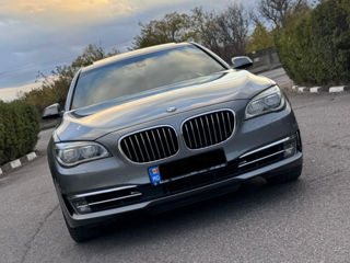 BMW 7 Series foto 3