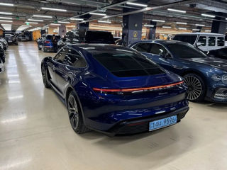 Porsche Taycan foto 20