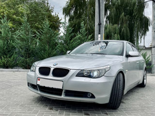 BMW 5 Series foto 2