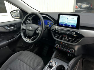 Ford Kuga foto 8