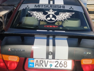 Mitsubishi Carisma