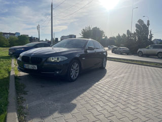 BMW 5 Series foto 6