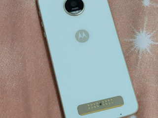 Продам телефон Motorola Z Play foto 1