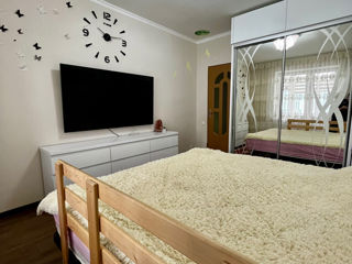 Apartament cu 3 camere, 80 m², Molodova, Bălți foto 7