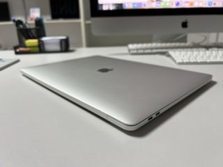 MacBook Pro 15, 2018/ 6 X core i7/ 16gb Ram/ 512gb SSD/ Pro 560X 4gb (În Rate cu 0%) foto 10