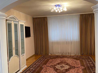 Apartament cu 3 camere, 74 m², Râșcani, Chișinău foto 1