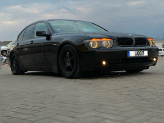 BMW 7 Series foto 4