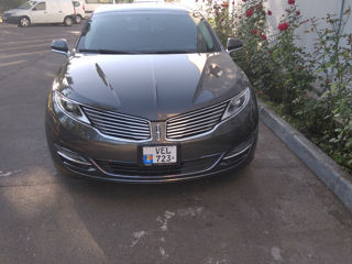 Lincoln MKZ foto 1