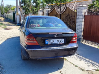 Mercedes C-Class фото 5