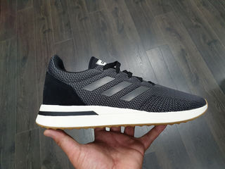 Adidas (Run70S) новые кроссовки оригинал . foto 1