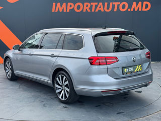 Volkswagen Passat foto 6