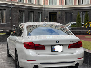 BMW 5 Series foto 3