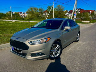 Ford Fusion foto 2