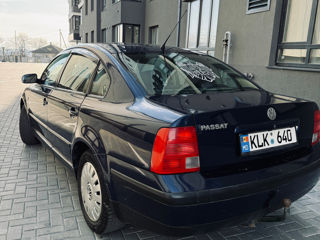 Volkswagen Passat foto 3