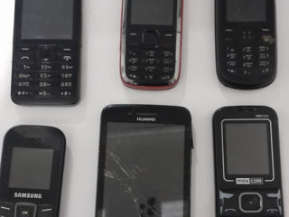 Samsung Е1200, Nokia 5130, смартфон Huawei Y511 на запчасти. Единцы.