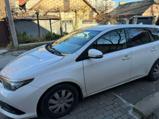 Toyota Auris foto 2