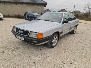 Audi 100 foto 3