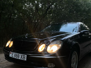 Mercedes E-Class foto 3