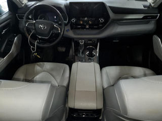 Toyota Highlander foto 10