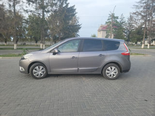 Renault Grand Scenic foto 3