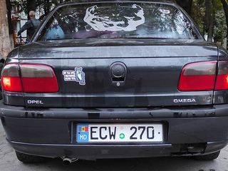 Opel Omega foto 8