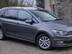 Volkswagen Touran foto 2