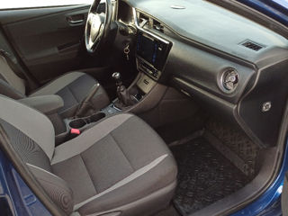 Toyota Auris foto 4