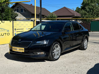 Skoda Superb foto 3