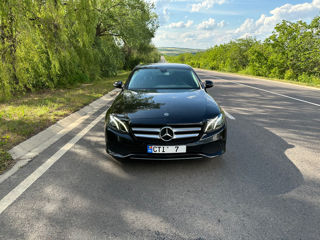 Mercedes E-Class foto 3