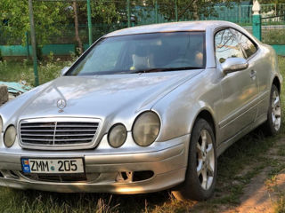 Mercedes CLK-Class foto 2