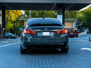 BMW 5 Series foto 5