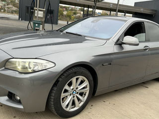 BMW 5 Series foto 5