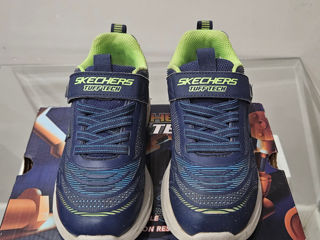 Adidași Skechers mărimea 31