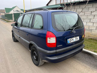 Opel Zafira foto 3