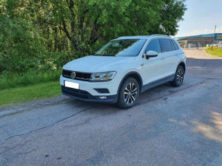 Volkswagen Tiguan foto 1