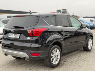 Ford Escape foto 3