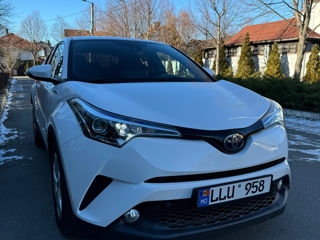 Toyota C-HR foto 3