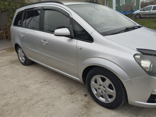 Opel Zafira foto 4