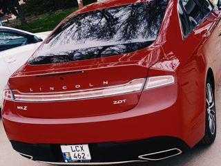 Lincoln MKZ foto 2