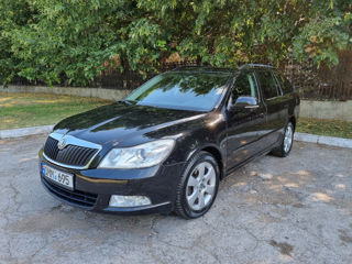 Skoda Octavia foto 2