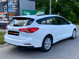 Ford Focus foto 5