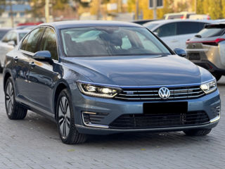 Volkswagen Passat foto 4