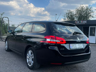 Peugeot 308 foto 6