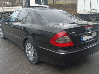 Mercedes E-Class foto 7