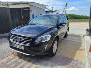 Volvo XC60 фото 2