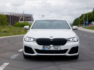 BMW 5 Series foto 5