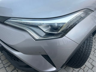 Toyota C-HR foto 10